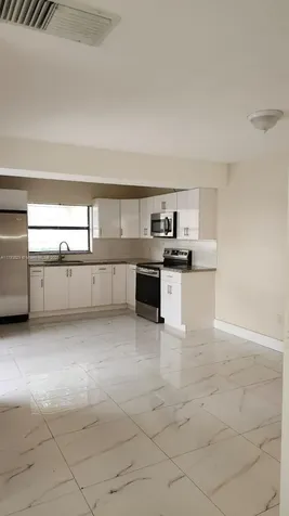 14293 SW 94th Circle Lane Miami FL 33186