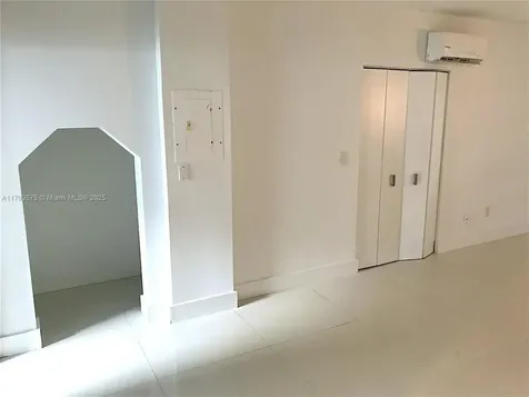 1604 Drexel Avenue Miami Beach FL 33139