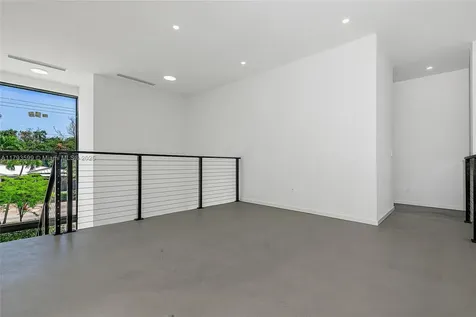 2730 SW 17th Avenue Miami FL 33133