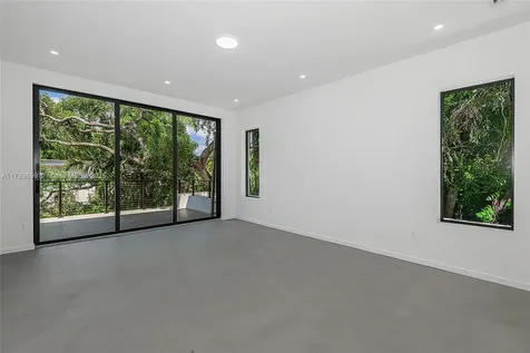 2730 SW 17th Avenue Miami FL 33133