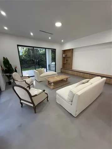 2730 SW 17th Avenue Miami FL 33133