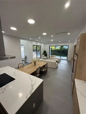 2730 SW 17th Avenue Miami FL 33133
