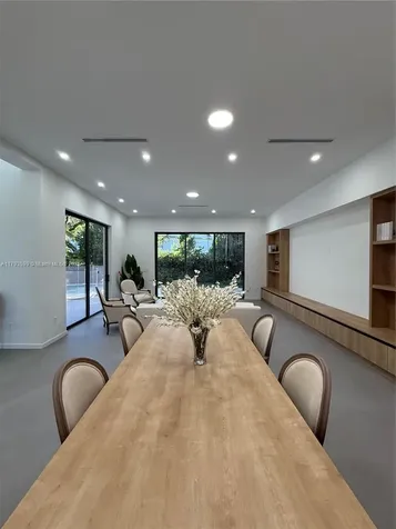 2730 SW 17th Avenue Miami FL 33133