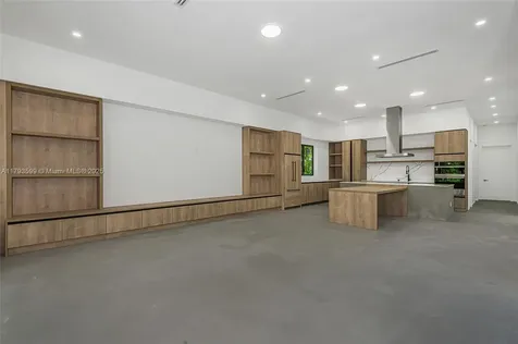2730 SW 17th Avenue Miami FL 33133