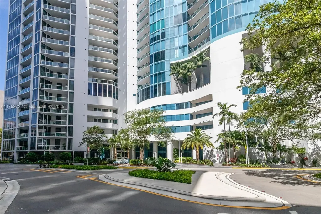 333 Las Olas Way Fort Lauderdale FL 33301