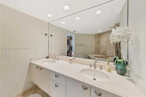 333 Las Olas Way Fort Lauderdale FL 33301
