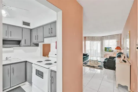 18746 NE 18th Avenue Miami FL 33179