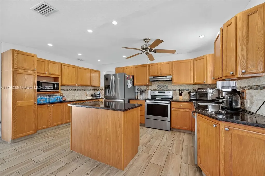 8588 NW 27th Drive Coral Springs FL 33065