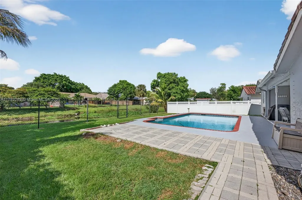 8588 NW 27th Drive Coral Springs FL 33065