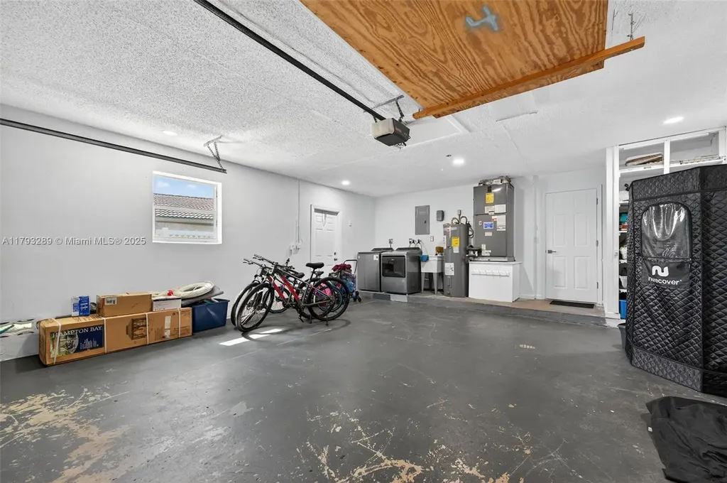 8588 NW 27th Drive Coral Springs FL 33065