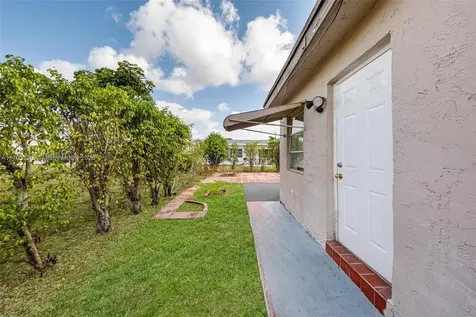 9103 NW 81st Court Tamarac FL 33321