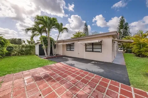 9103 NW 81st Court Tamarac FL 33321