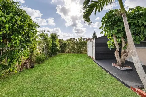 9103 NW 81st Court Tamarac FL 33321