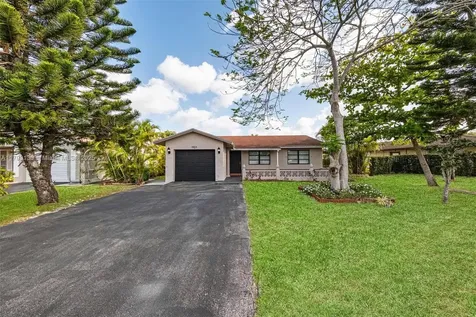 9103 NW 81st Court Tamarac FL 33321