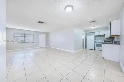 9103 NW 81st Court Tamarac FL 33321