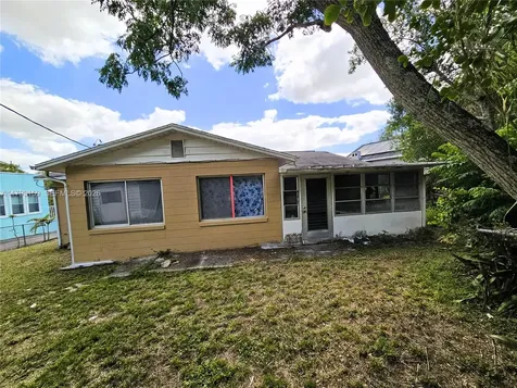 1112 Evanston Street Sebring FL 33870