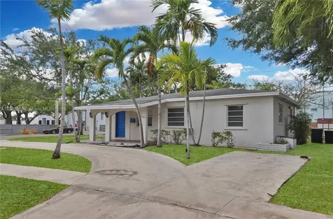 6397 SW 9th Street West Miami FL 33144