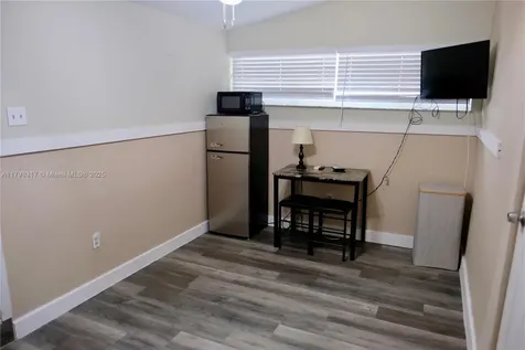 7000 SW 10th Street Pembroke Pines FL 33023