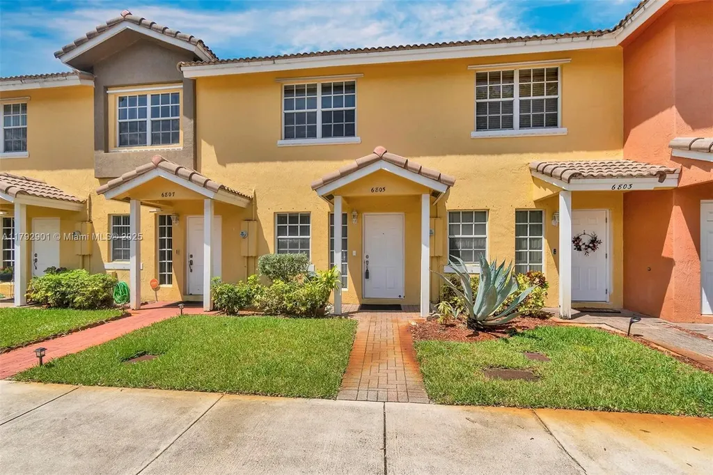 6805 Sienna Club Place Lauderhill FL 33319