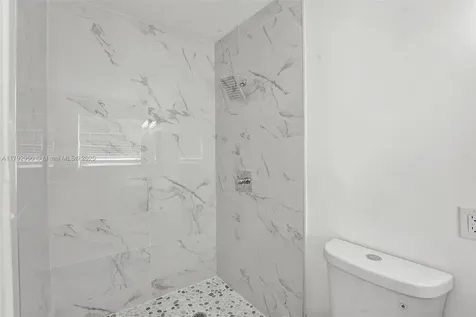 5657 Grant Street Hollywood FL 33021