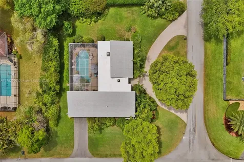 17005 SW 80th Court Palmetto Bay FL 33157