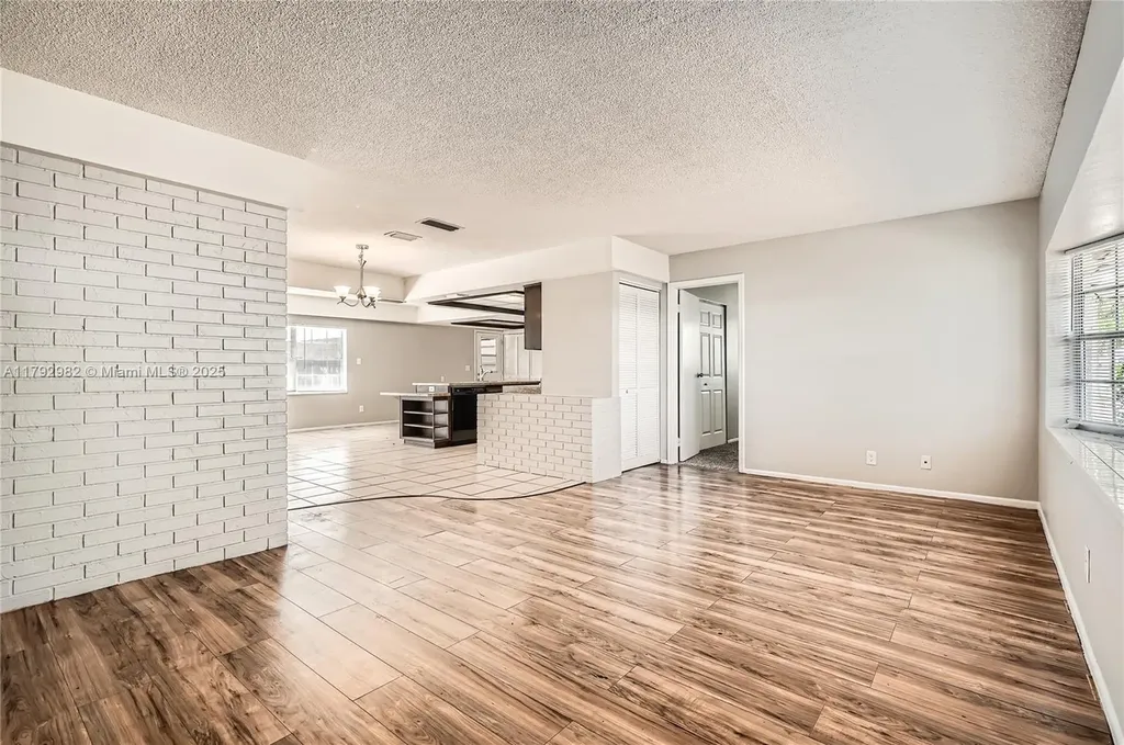 4109 NW 79th Avenue Coral Springs FL 33065