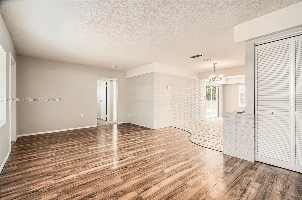 4109 NW 79th Avenue Coral Springs FL 33065