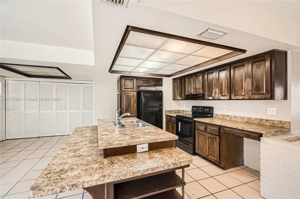 4109 NW 79th Avenue Coral Springs FL 33065