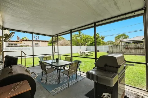 288 Pocatella Street Miami Springs FL 33166