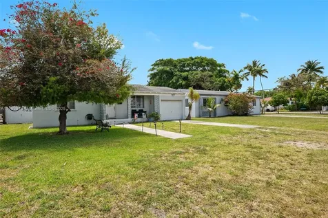 288 Pocatella Street Miami Springs FL 33166