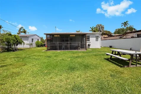 288 Pocatella Street Miami Springs FL 33166