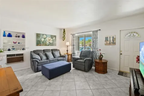 288 Pocatella Street Miami Springs FL 33166