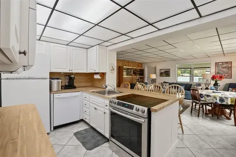 288 Pocatella Street Miami Springs FL 33166