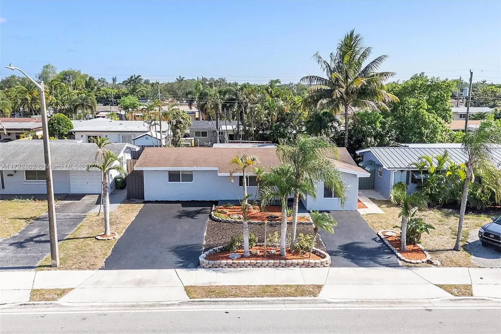 8420 Taft Street Pembroke Pines FL 33024