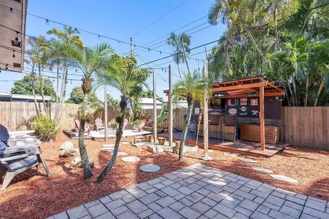 8420 Taft Street Pembroke Pines FL 33024