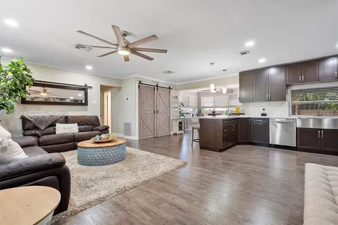 8420 Taft Street Pembroke Pines FL 33024
