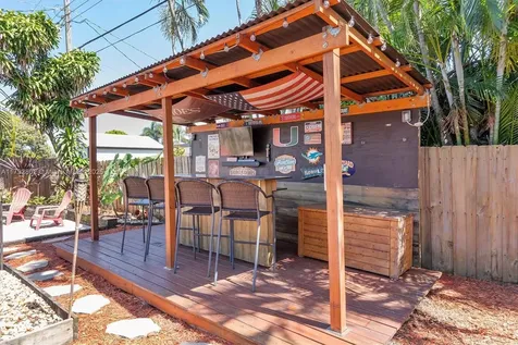 8420 Taft Street Pembroke Pines FL 33024