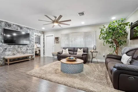 8420 Taft Street Pembroke Pines FL 33024