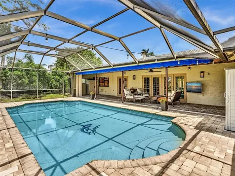 118 SW 100th Terrace Coral Springs FL 33071
