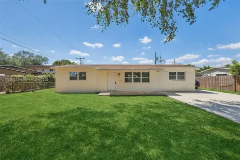 5221 SW 90th Terrace Cooper City FL 33328