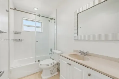 5221 SW 90th Terrace Cooper City FL 33328