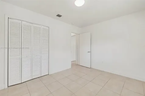 5221 SW 90th Terrace Cooper City FL 33328