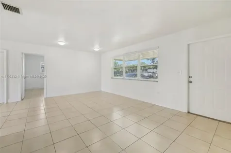 5221 SW 90th Terrace Cooper City FL 33328