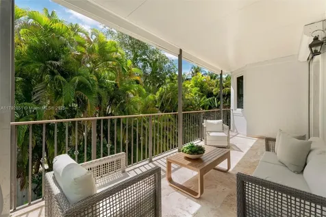 7251 SW 47th Court Miami FL 33143