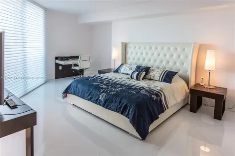 3370 Hidden Bay Drive Aventura FL 33180