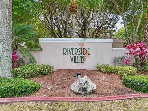 13845 SW 273rd Terrace Homestead FL 33032