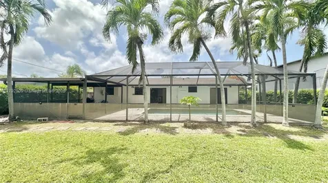 19241 SW 93rd Road Cutler Bay FL 33157