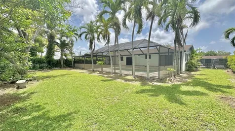 19241 SW 93rd Road Cutler Bay FL 33157