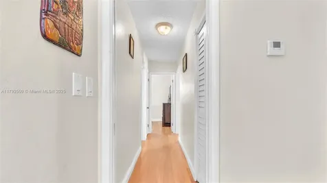 19241 SW 93rd Road Cutler Bay FL 33157