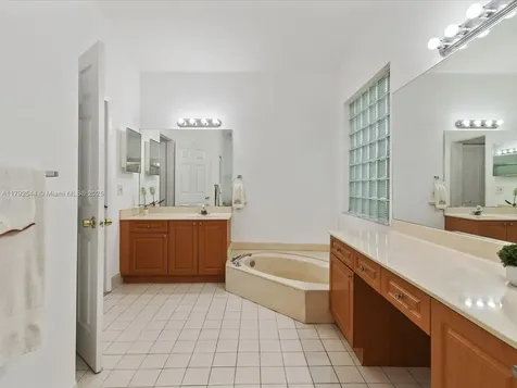 1230 SW 102nd Avenue Pembroke Pines FL 33025